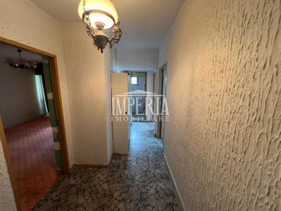 Apartament 3 camere decomandat Lapus